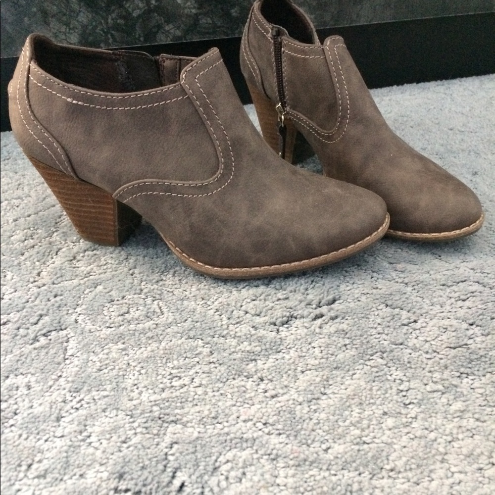 Women’s brown ankle boots boots